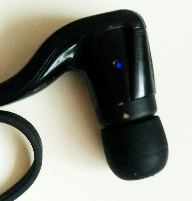 Бездротові стерео навушники-вкладиші Bluetooth гарнітура Plantronics.
