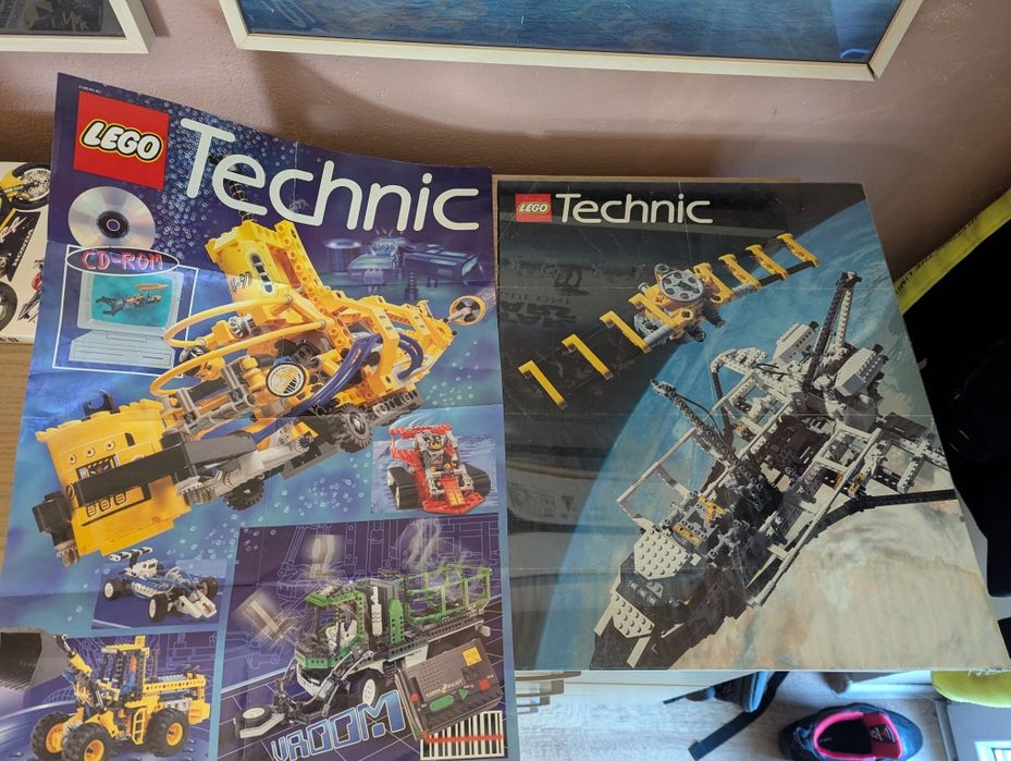 Dwa plakaty LEGO technic