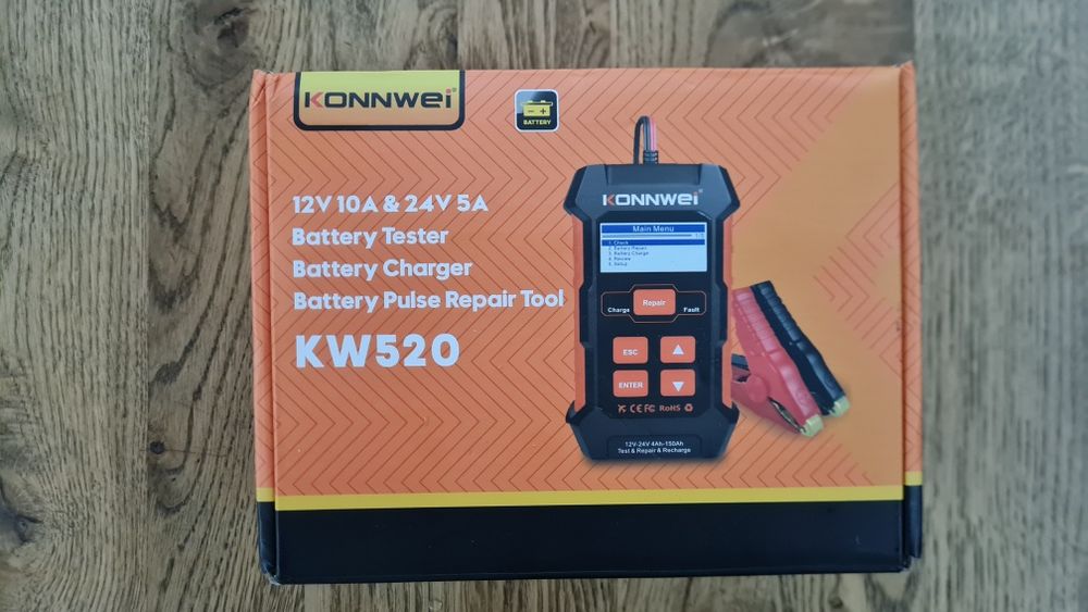Konnwei KW 520 Підтримувані типи акумуляторів: свинцево-кислотні (WET, AGM Flat Plate, AGM Spiral, GEL, EFB), а також літієві батареї (LiFePO4).