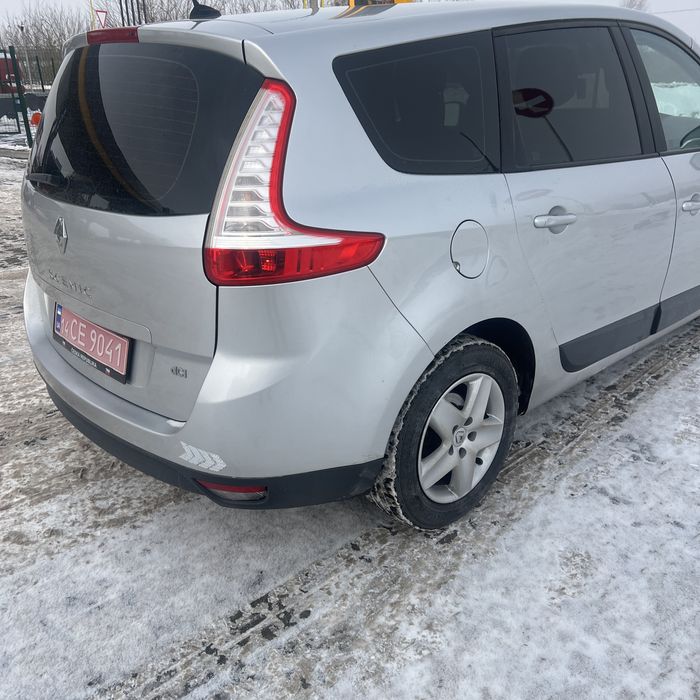 Renault Grand Scenic 1.5 dCi дизель, механіка, сірий