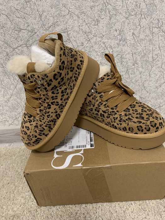 Взуття жіноче ….