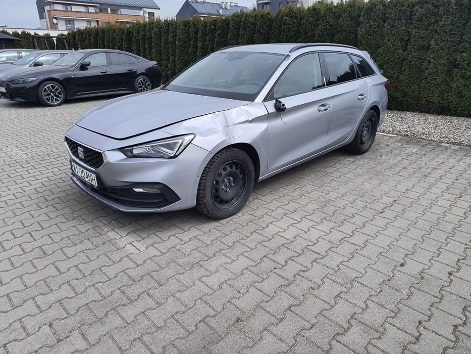 Seat Leon Sportstourer 2.0 TDI CR 115KM 6B manual salon PL FV23 full LED Park Assist  Cupra