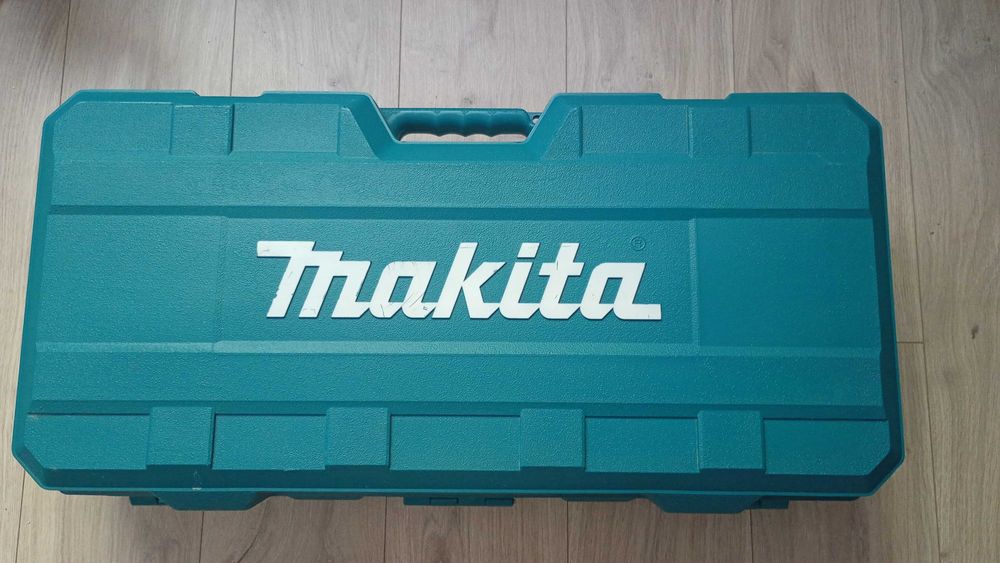 Zestaw szlifierek kątowych Makita GA9020 + 9558HNR