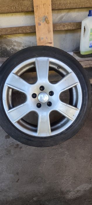 Jantes 17 , 5x108 Ford, mas estavam numa Laguna 2