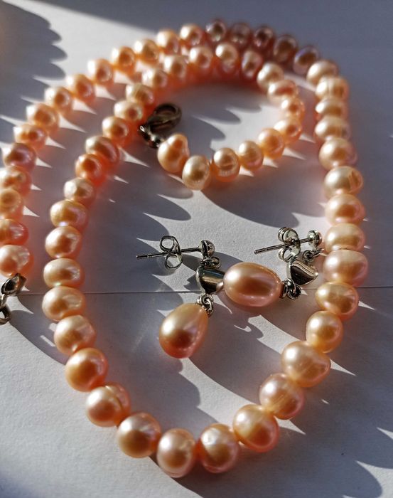 Набор Розовый жемчуг, натуральный, бусы, сережки.