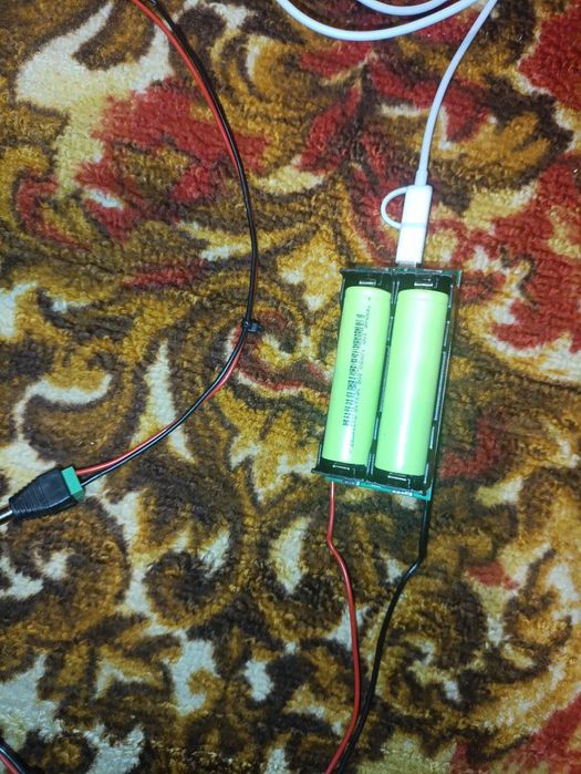 Продам источник безперебойного  питания для роутера в 9 и 12 вольт ДБП