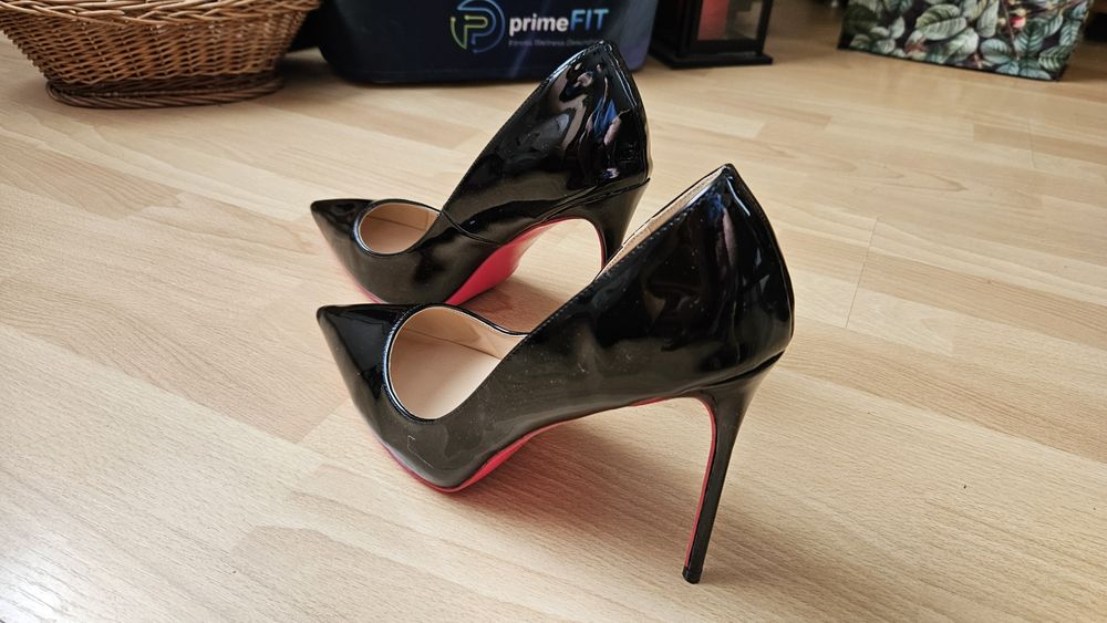 Szpilki nr 46 czarne lakierki - nowe