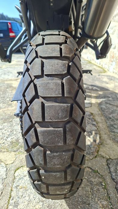 Triumph Tiger 800 XCX