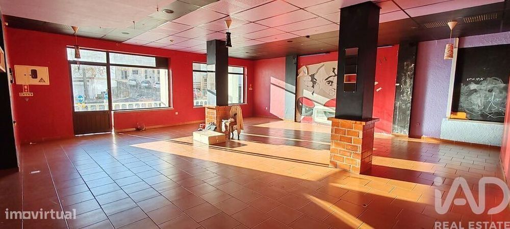 Loja / Estabelecimento Comercial em Proença-a-Nova e Peral de 61,00 m2