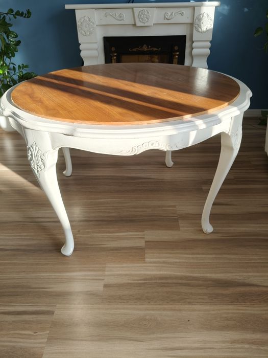 Sprzedam meble w starym stylu