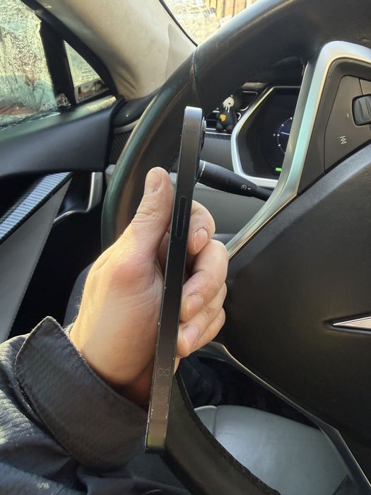 Продам iPhone 13 на 128