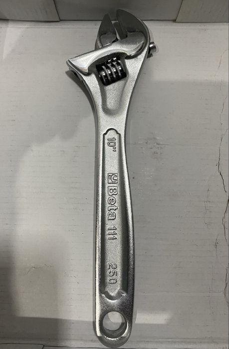 Chave inglesa da beta nova/ troca por canarios