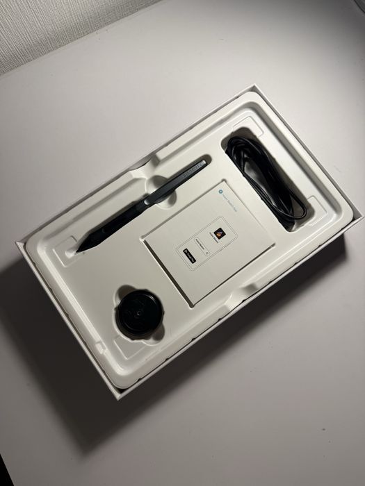 Графічний планшет Huion H640P