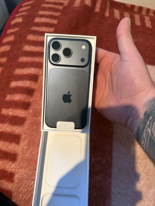 Iphone 17 pro 1 TB Nieuzywany