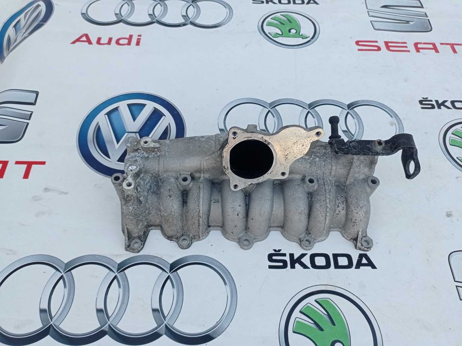 Колектор впускний Caddy Touran Passat Golf Seat Skoda 1.9 2.0 TDI