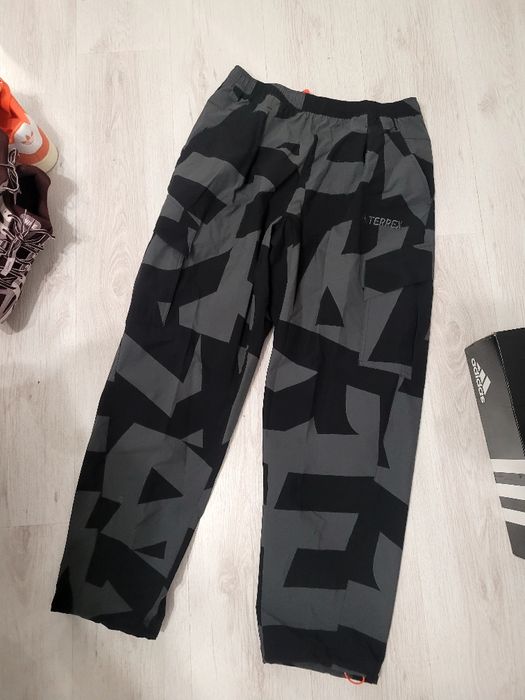 Штани Adidas TERREX Cargo AOP нові оригінал