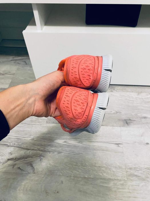 Różowe buty 36 Nike run free 5.0