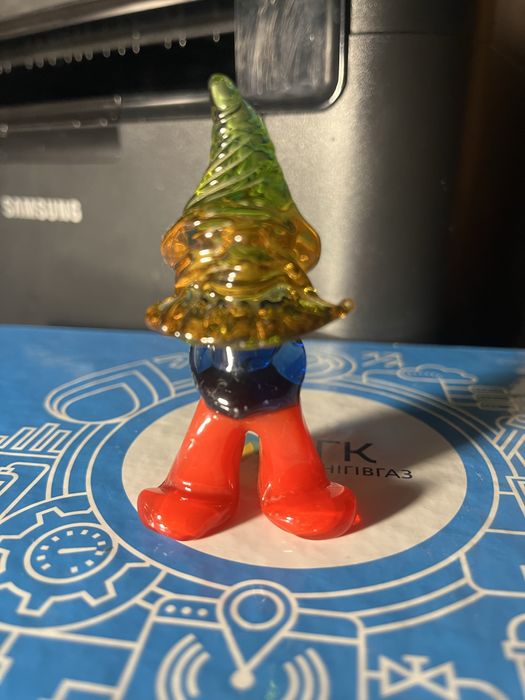 Статуетка скляна ,антикварна