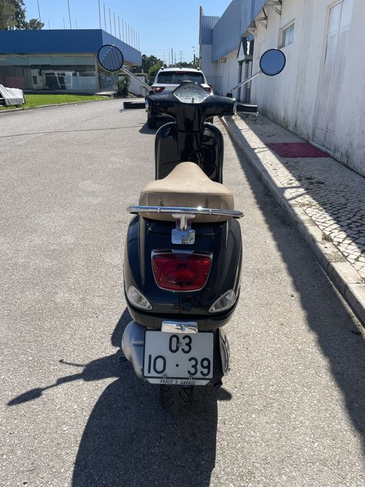 Vespa um unico dono