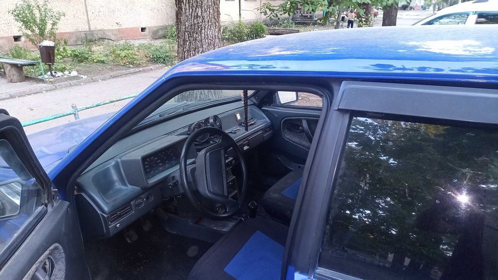Продам ваз 21099.