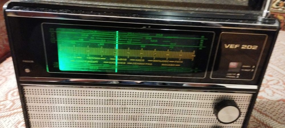 Радіоприймач ВЕФ 201 (VEF 201)
