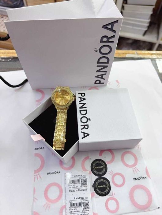 Relógio Pandora com caixa