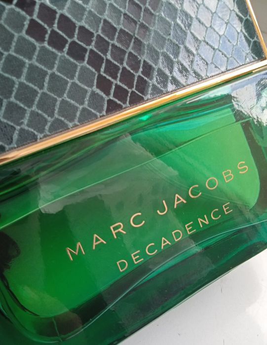 Perfum Marc Jacobs decadence