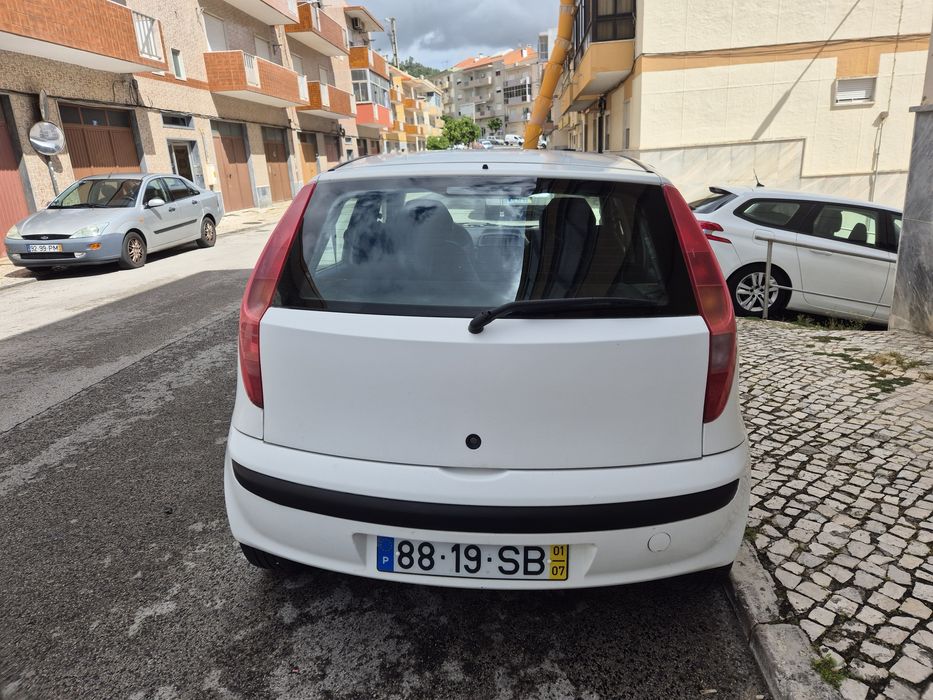 Punto 1.2 80cv ano 2001  com A/C