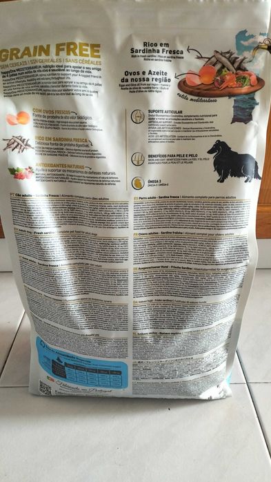 Vendo ração Happy One de Sardinha