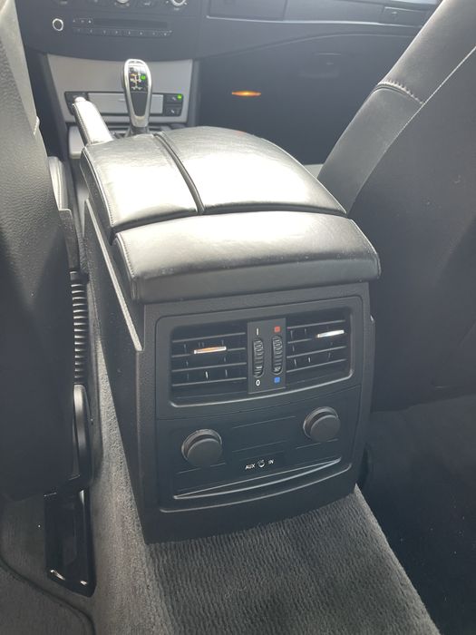 BMW e60 530.