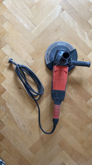 Szlifierka kątowa YATO YT-82110 230 mm 2800 W