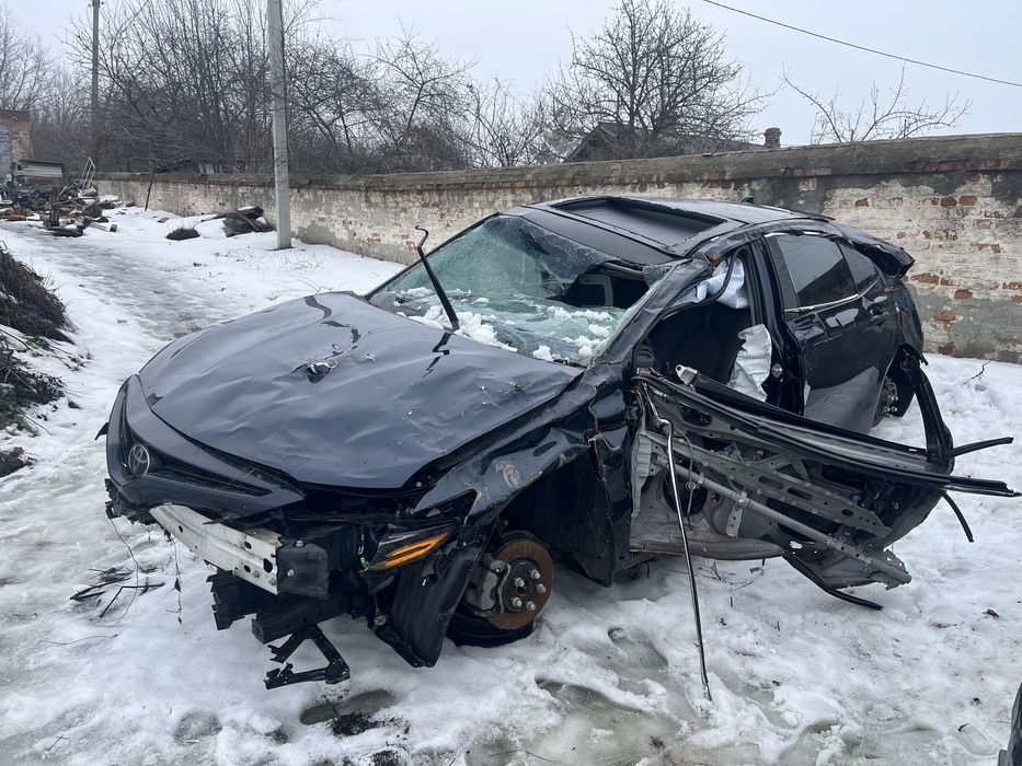 Продам Toyota camry 2020 року модельний 2021, з переоформленням