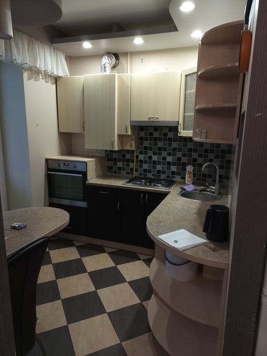 Газовий котел біля лісу