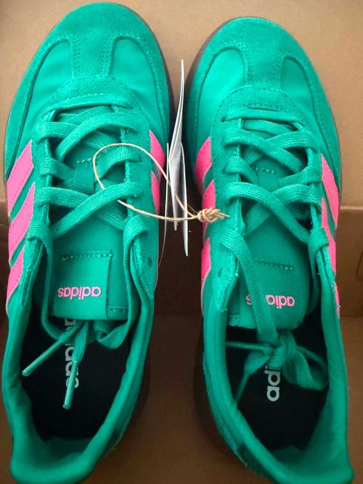 Tênis adidas novos