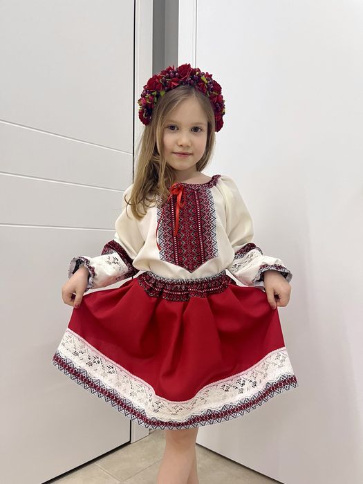 Костюм вишиванка для дівчинки Класичний молочний 98 104 116 122 128