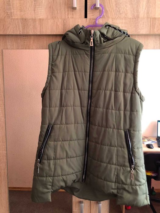 Женская жилетка с капюшоном: 500 грн. - Жилетки Киев на Olx