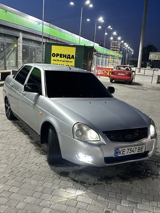 Продам приору 2012 год