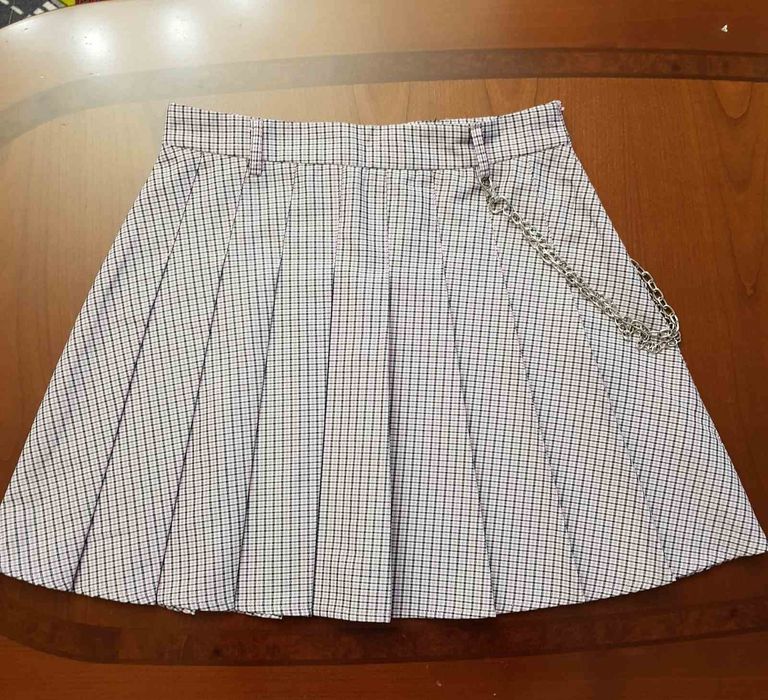 Спідниця Amisu дуже гарна.