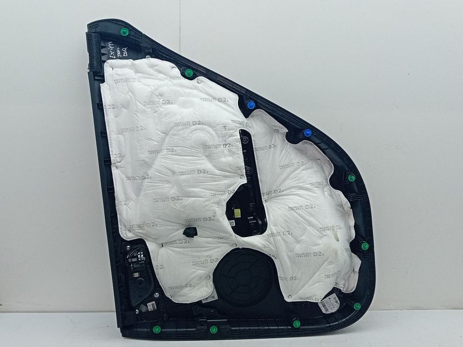 Forra porta / quartela trás esquerda KIA Ceed (CD)