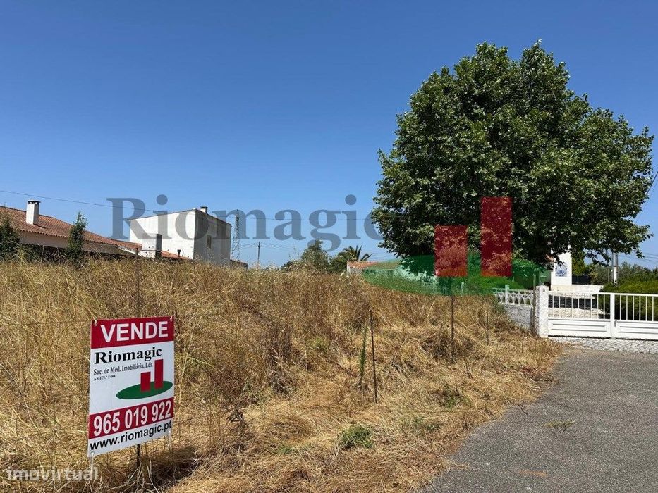 Rio Maior - Terreno com Viabilidade de Construção em Alto da Serra
