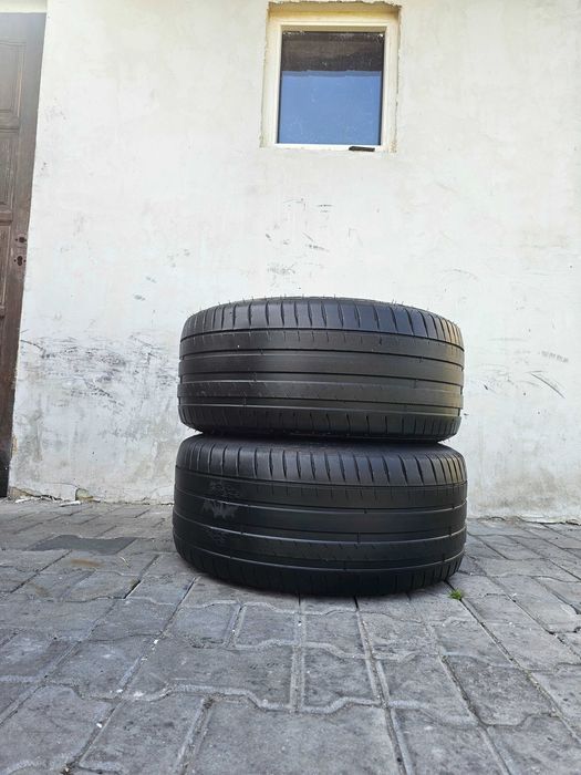 Lato Michelin 255/40 R18 5mm