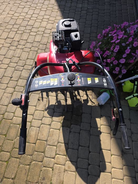 Glebogryzarka Pubert Vario