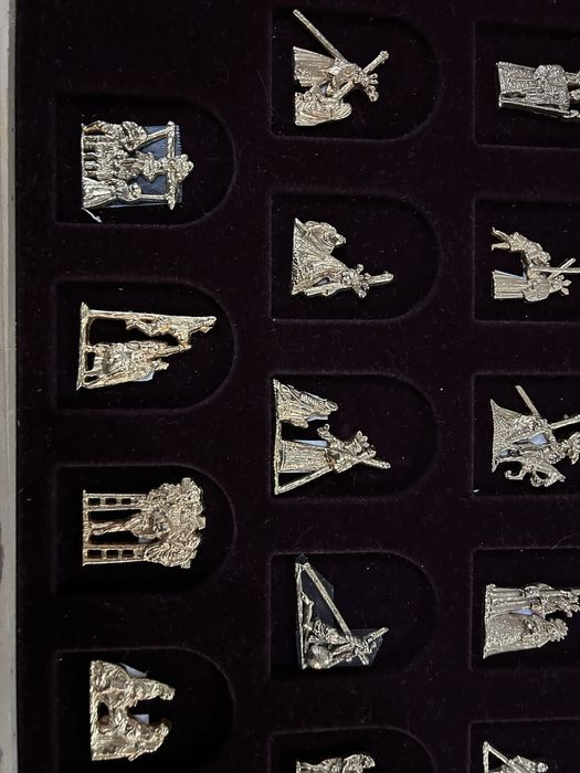 Via Sacra - Figuras em relevo com banho a ouro 24 quilates