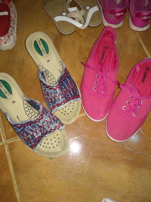 макасины+шлёпки
24 см по стельке(размер 37 размер)