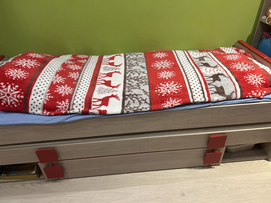 Zestaw mebli młodzieżowych