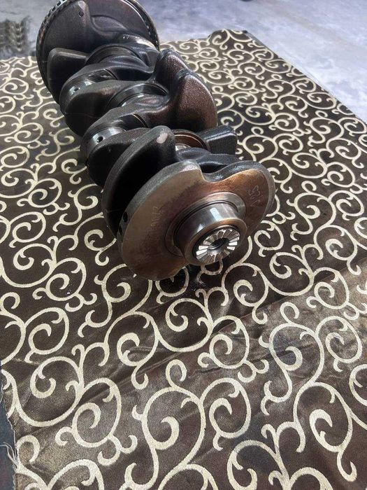 коленвал  Ауди q5 8RB 2.0tfsi