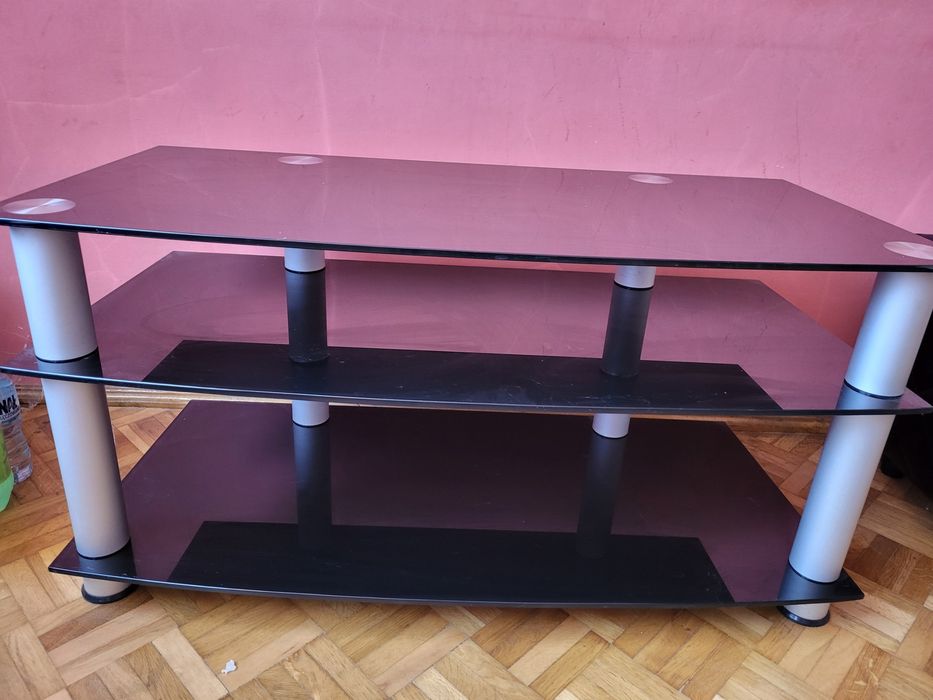 Stolik pod telewizor