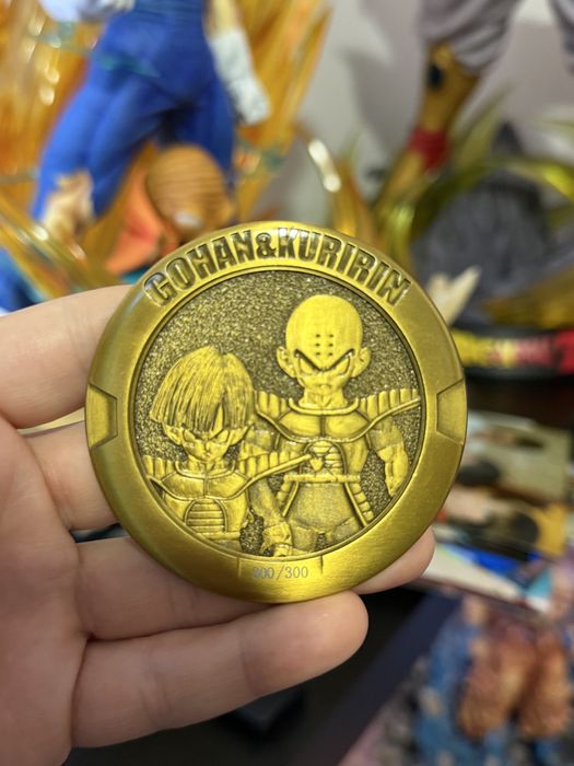 Gohan e Krillin resina da marca Showtime