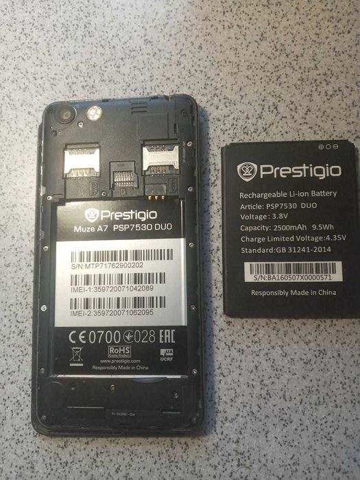 Prestigio MultiPhone Muze A7 7530 Duo