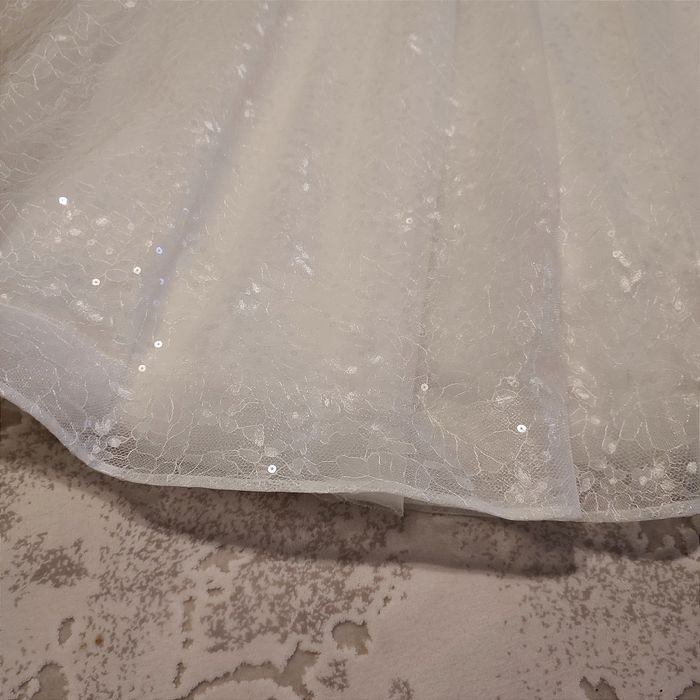 Весільна сукня європейського стилю